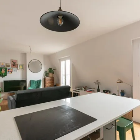 Magnificent Apartment Near Nation شقة باريس